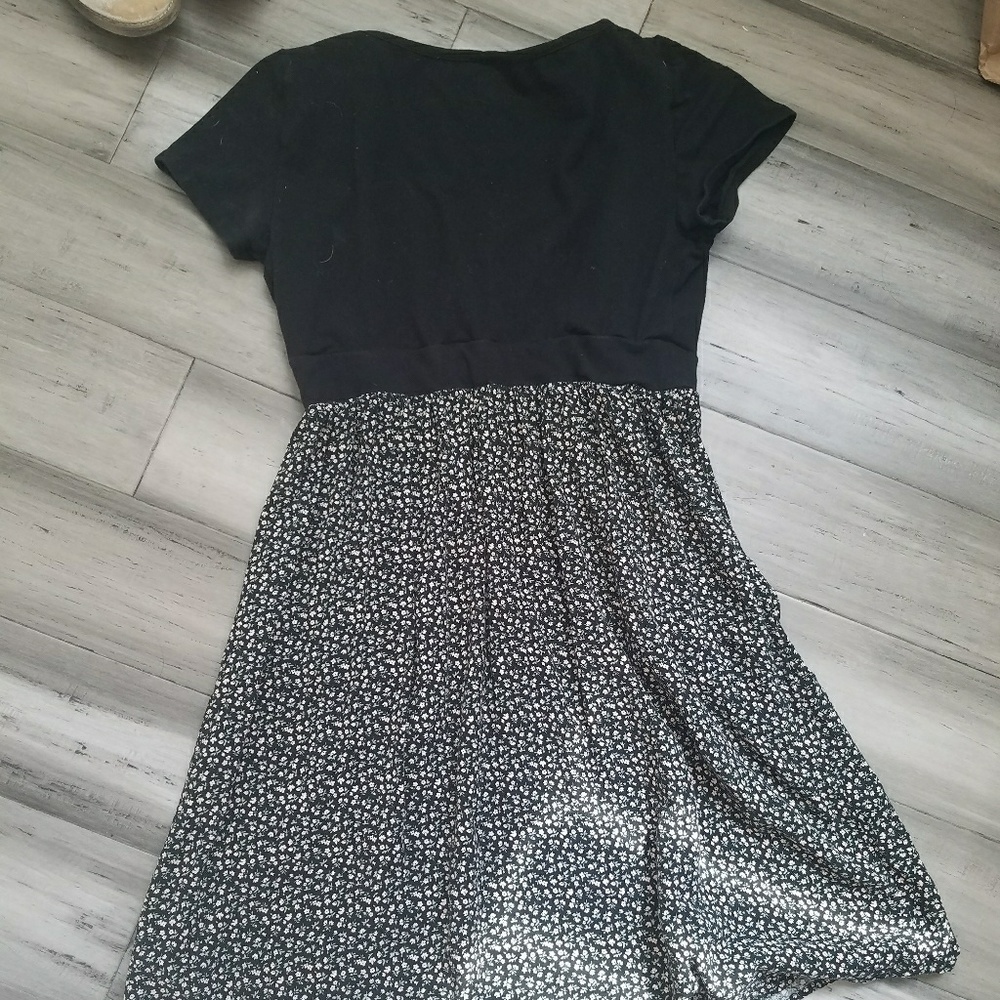 Torrid Short Sleeve Floral Dress Plus Size 0 - Picture 3 of 6